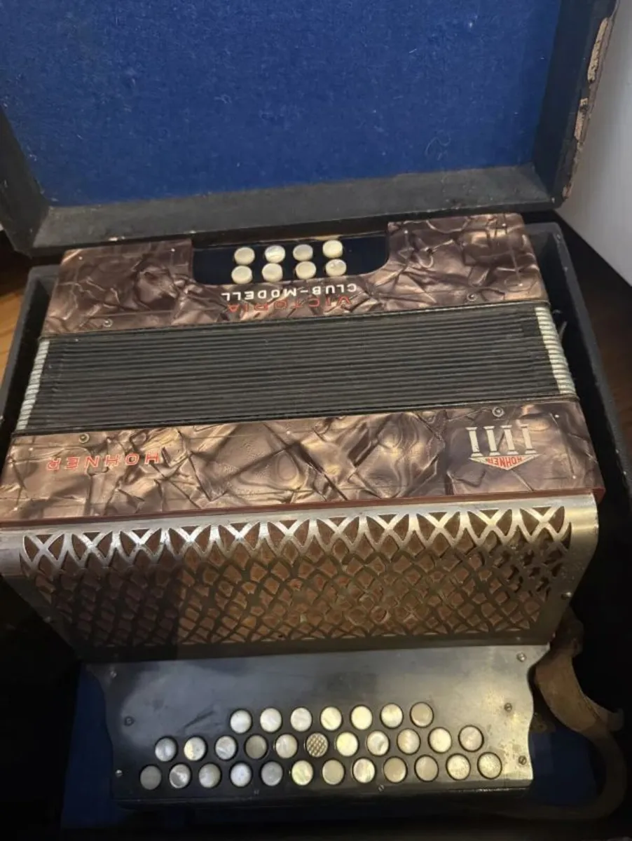 Hohner Victoria Club-Modell Button Accordion