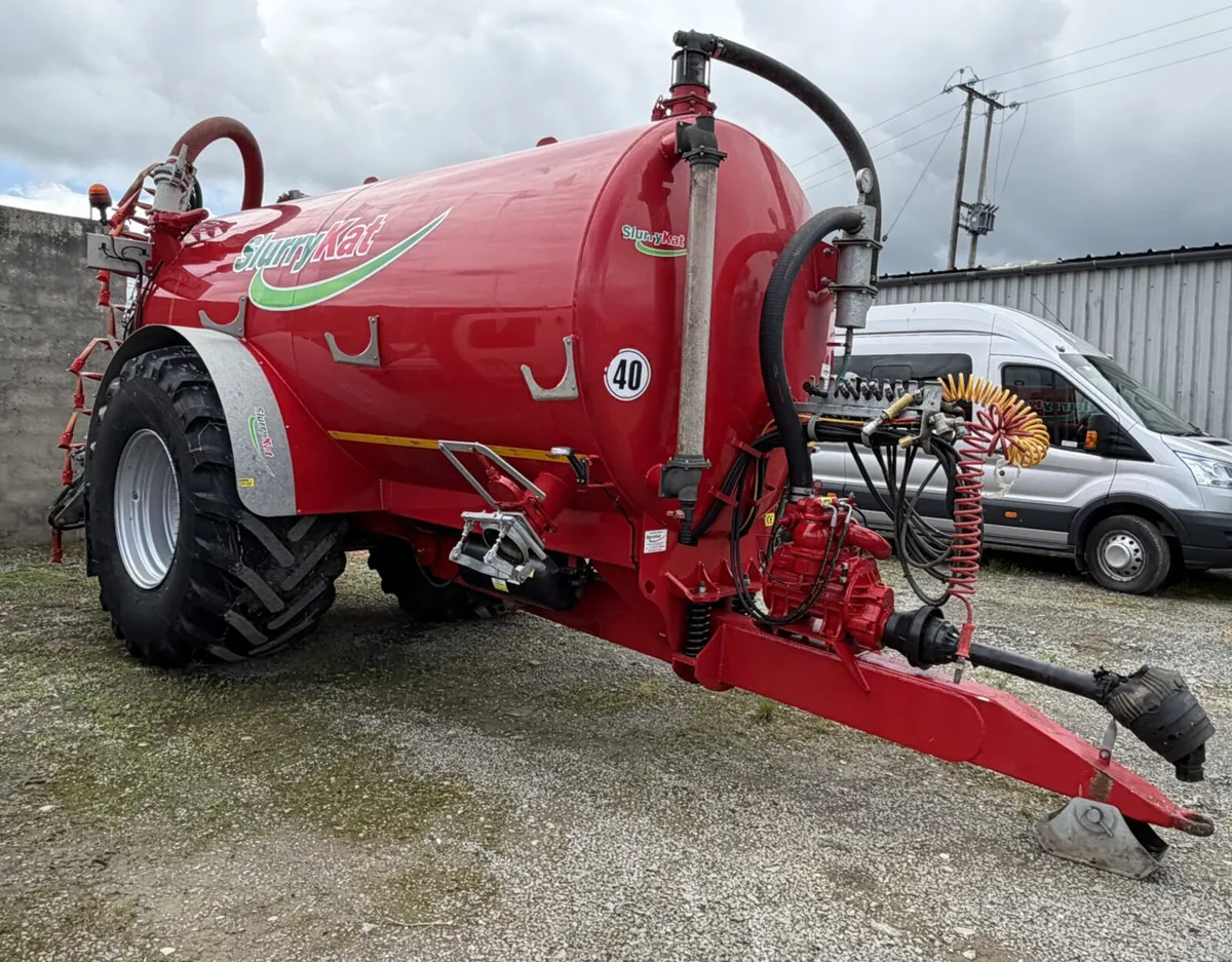 2023 Slurrykat 2500 Gallon **Online Auction** - Image 1