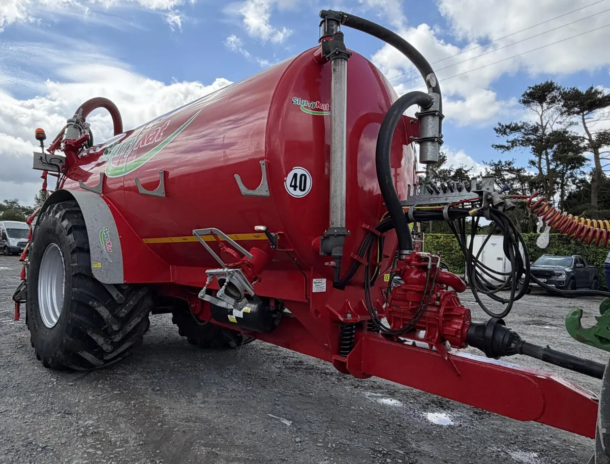 2023 Slurrykat 2500 Gallon **Online Auction** - Image 3
