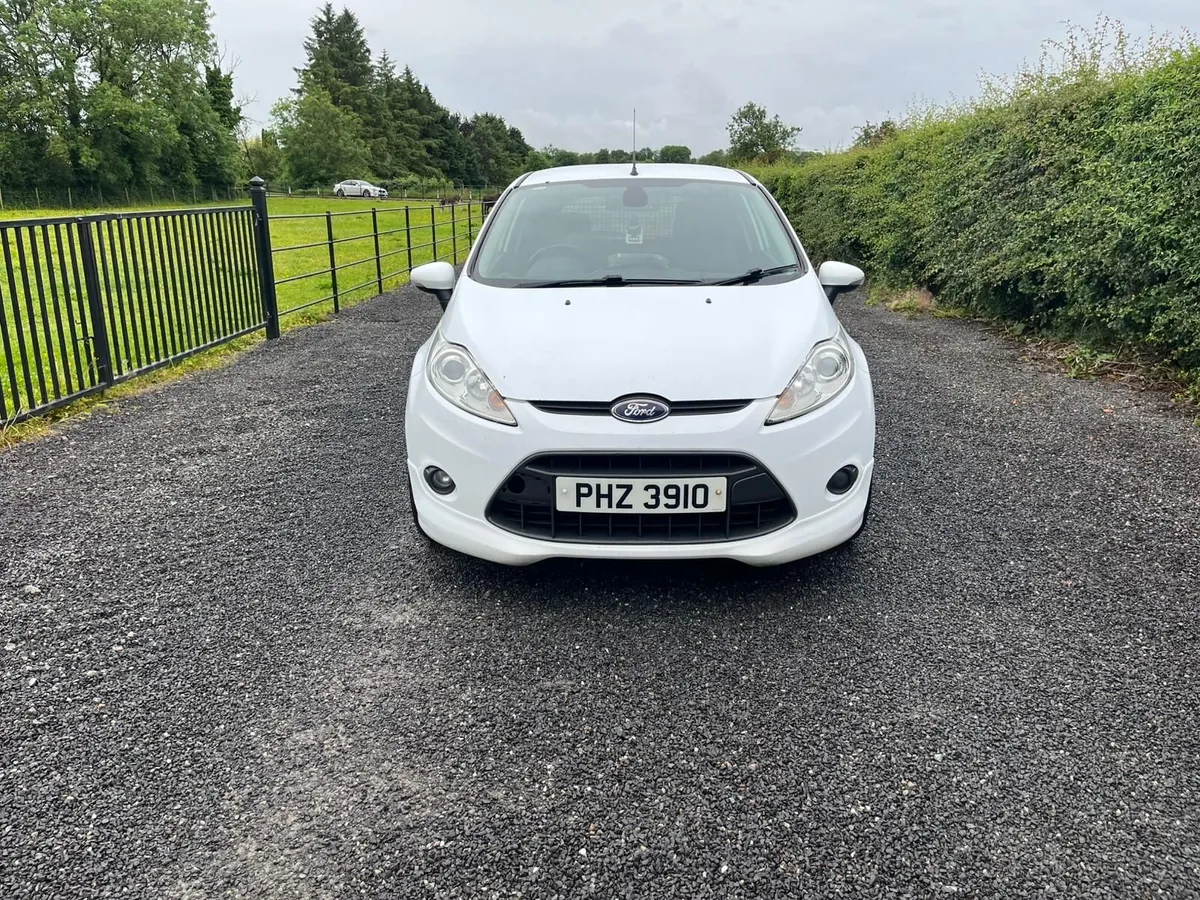 Ford Fiesta 2012 - Image 4