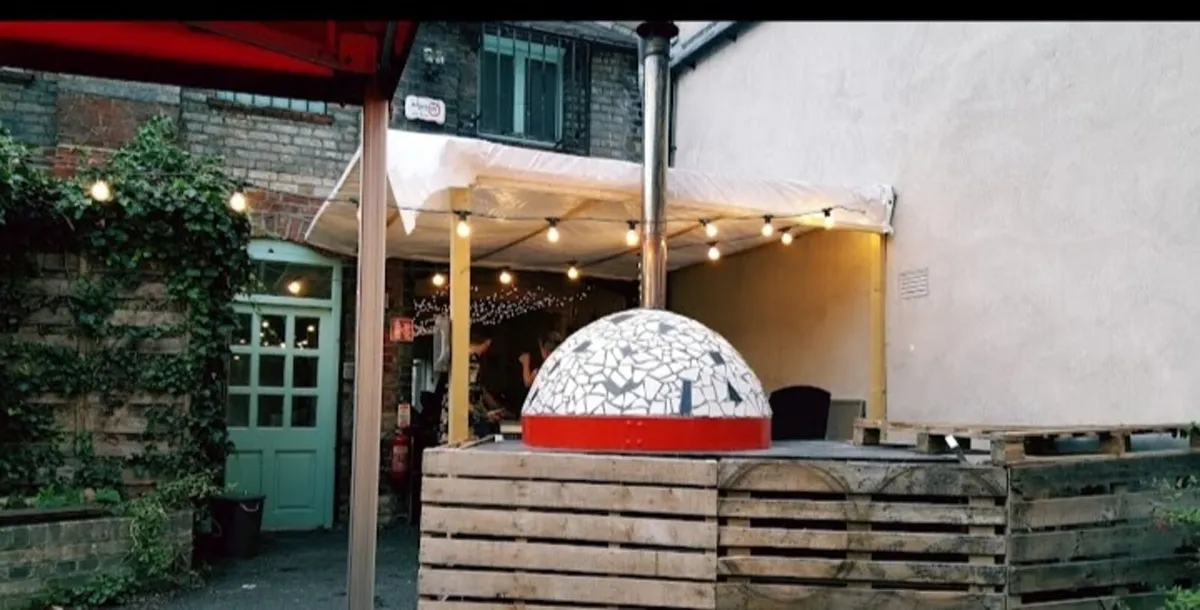 Wood fired pizza oven trailer - Image 2
