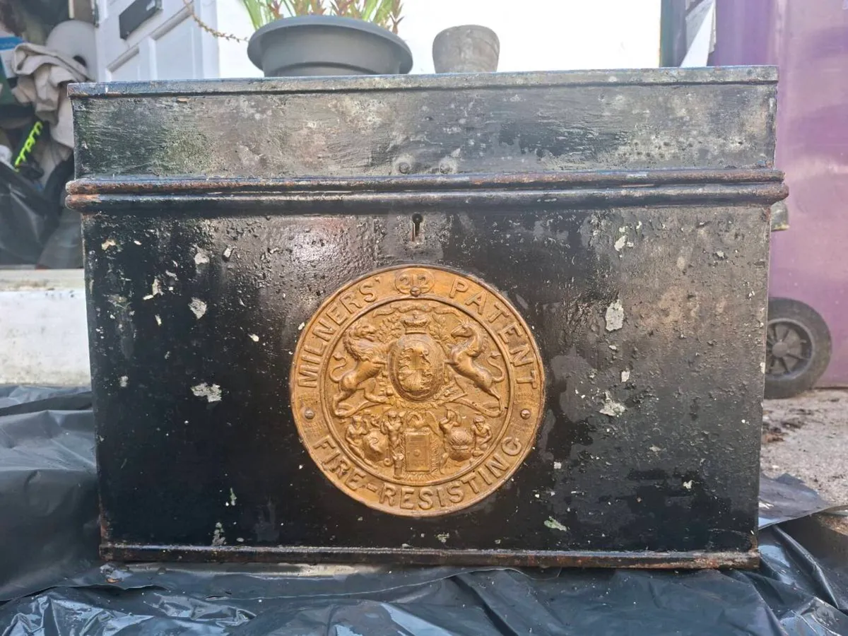 Rare Antique Milners Safe Co. Liverpool Chest Safe - Image 2