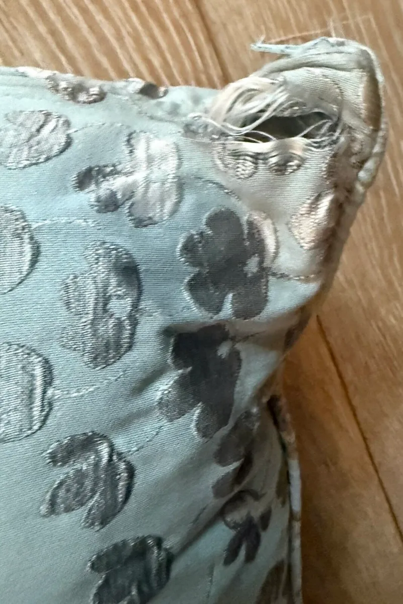 Cushions - Image 2