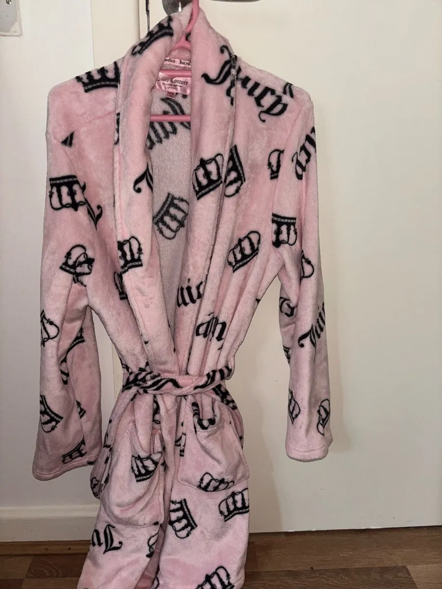 Juicy couture pink robe - Image 4
