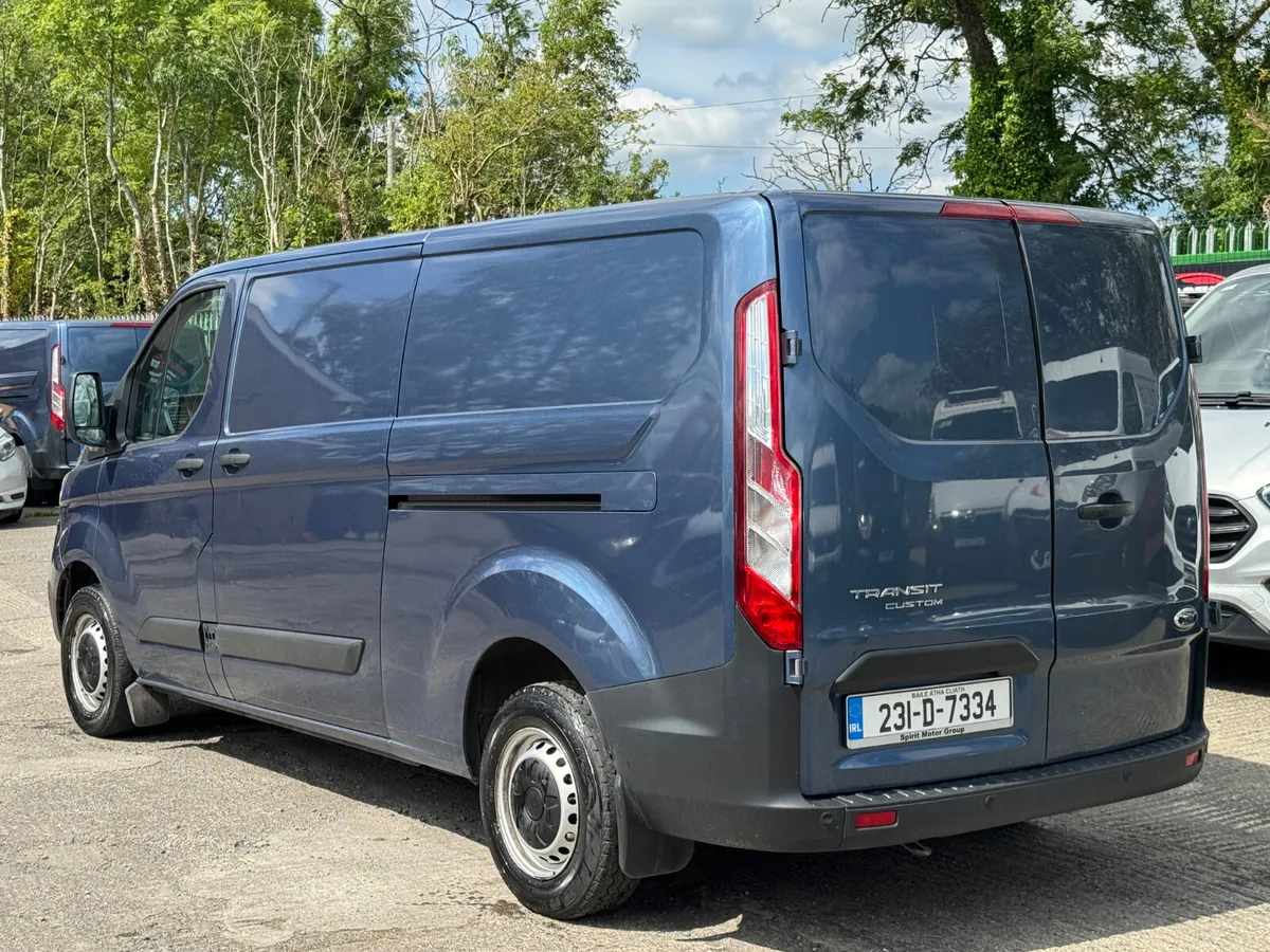 FORD TRANSIT CUSTOM LWB TREND “NEW WET BELT” 2023 - Image 4