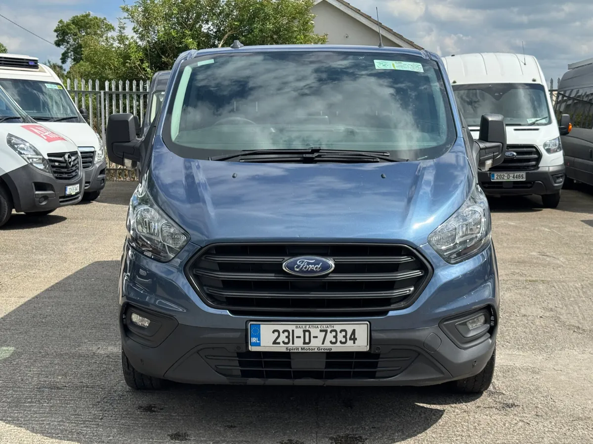 FORD TRANSIT CUSTOM LWB TREND “NEW WET BELT” 2023 - Image 2