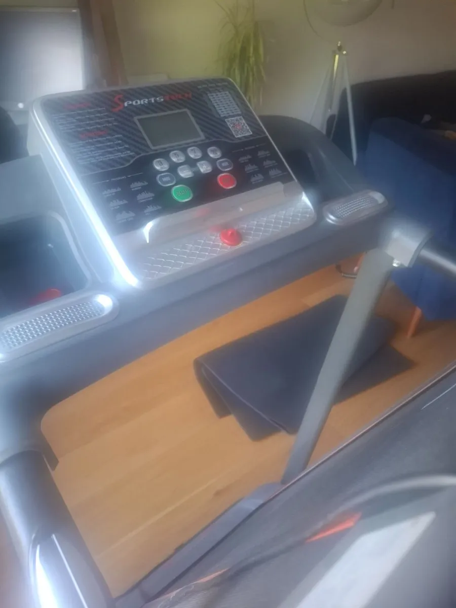 Treadmill - Image 1