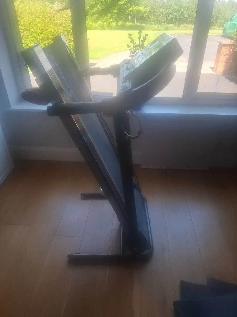 Treadmill - Image 2