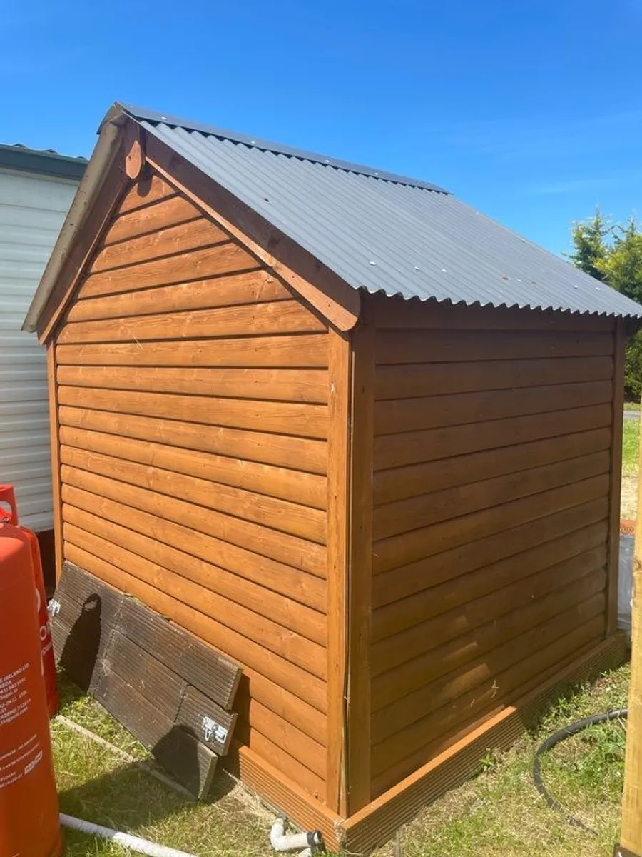 Manhood Sawmills Log Effect Shed 8x6ft Good Condition - Image 2