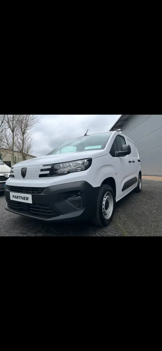 2025 Peugeot Partner Professional Plus 1.5 DSL - Image 2