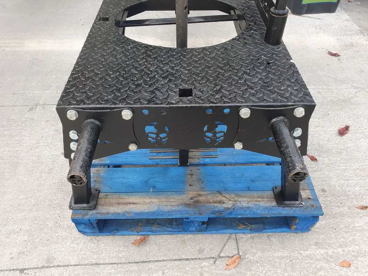 Online Unreserved Gym Equipment Auction - Image 1
