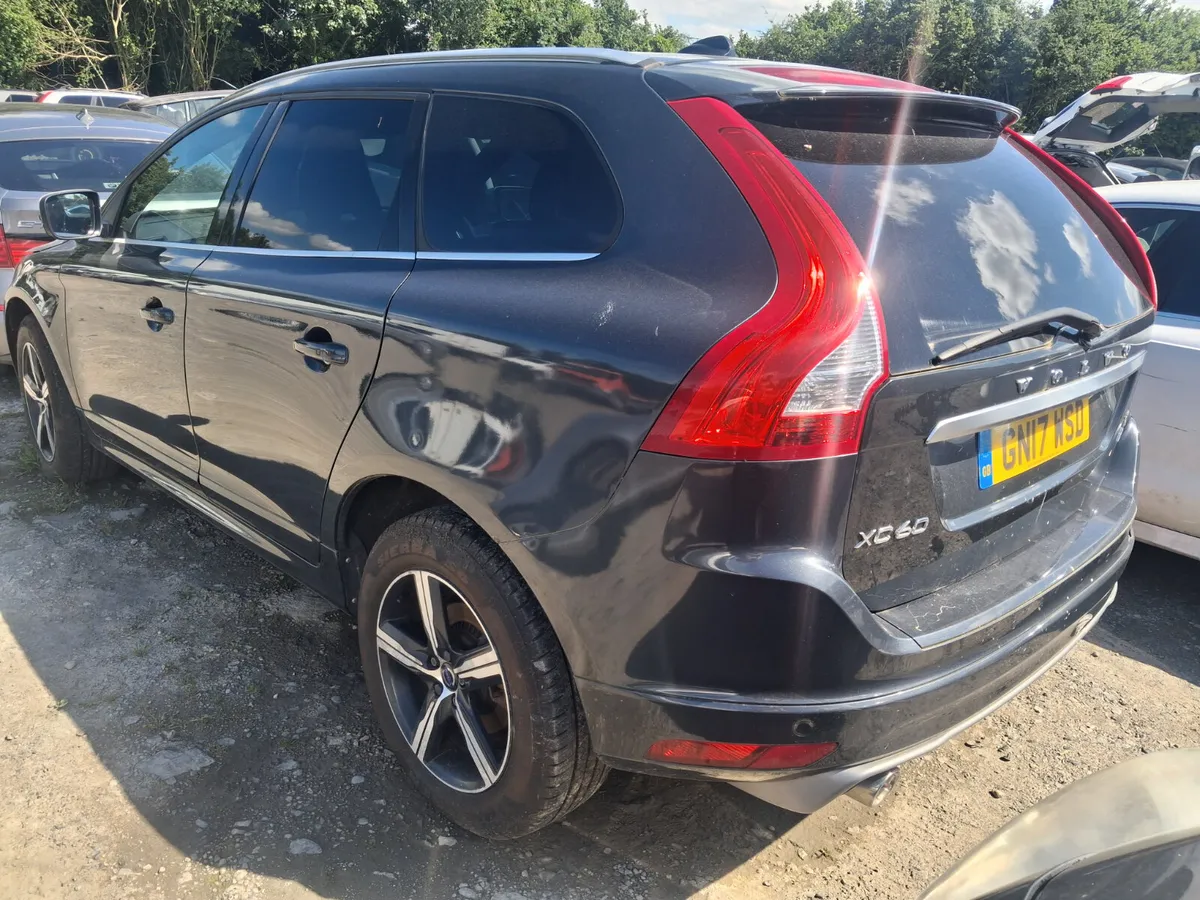 2017 Volvo XC60 R-design parts - Image 4