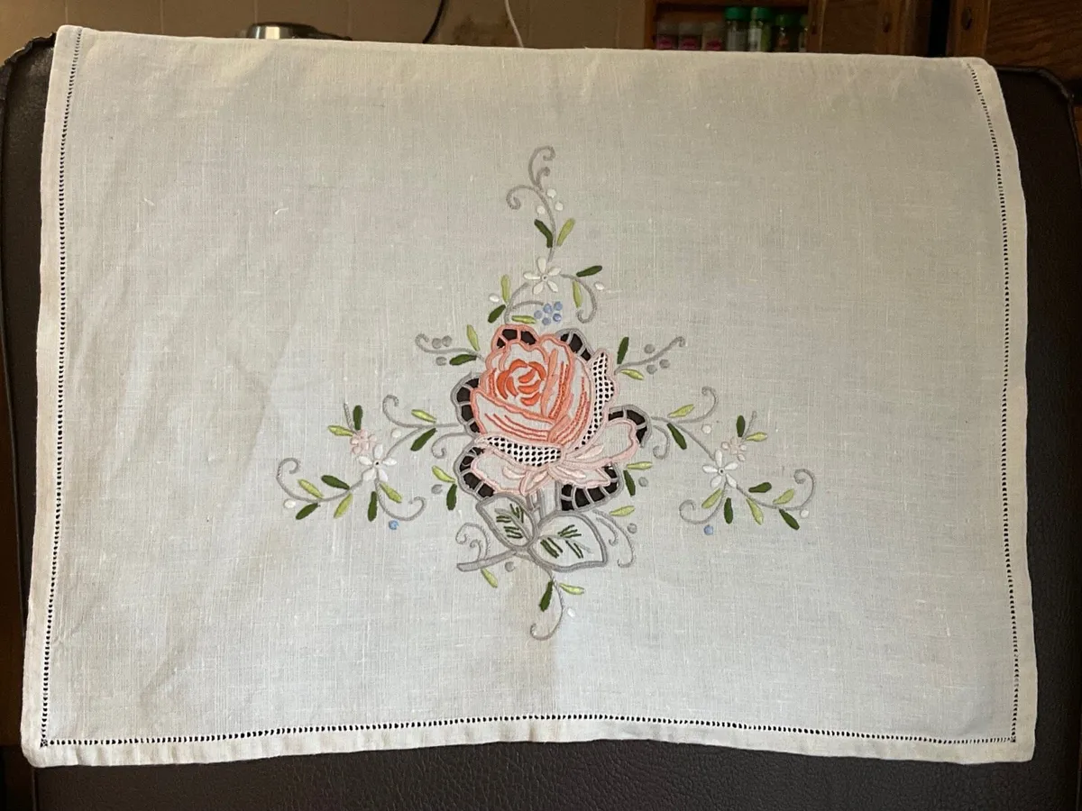 Doilies. - Image 4