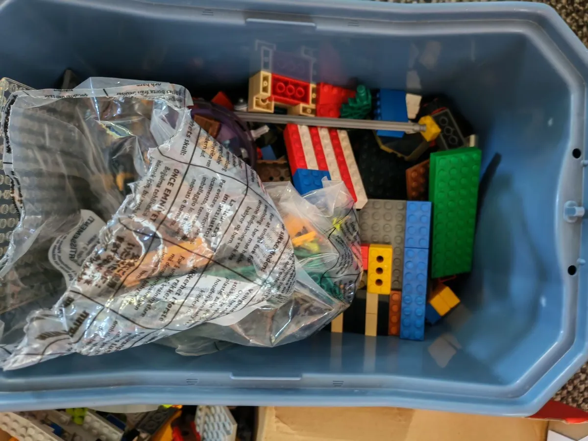 Lots of Lego (incl from Minecraft,Friends, Ninjago - Image 2