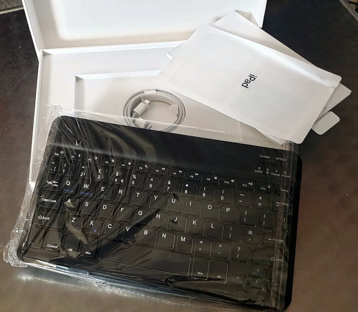 BNIB Wireless Bluetooth Keyboard (UK Layout) - Image 4