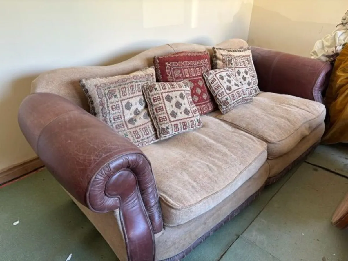 Living room furniture - Image 2