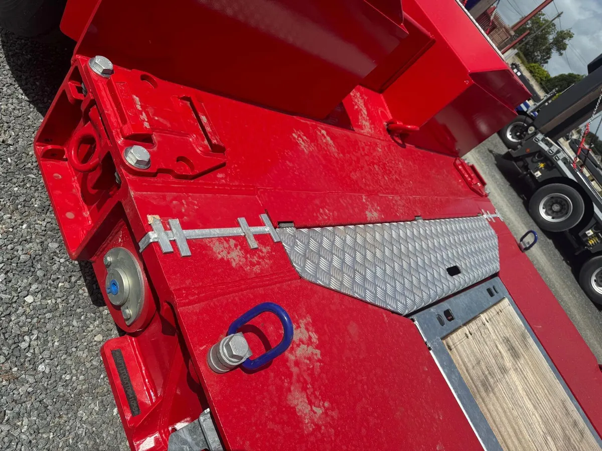 2026 Faymonville 3 axle low bed - Image 3