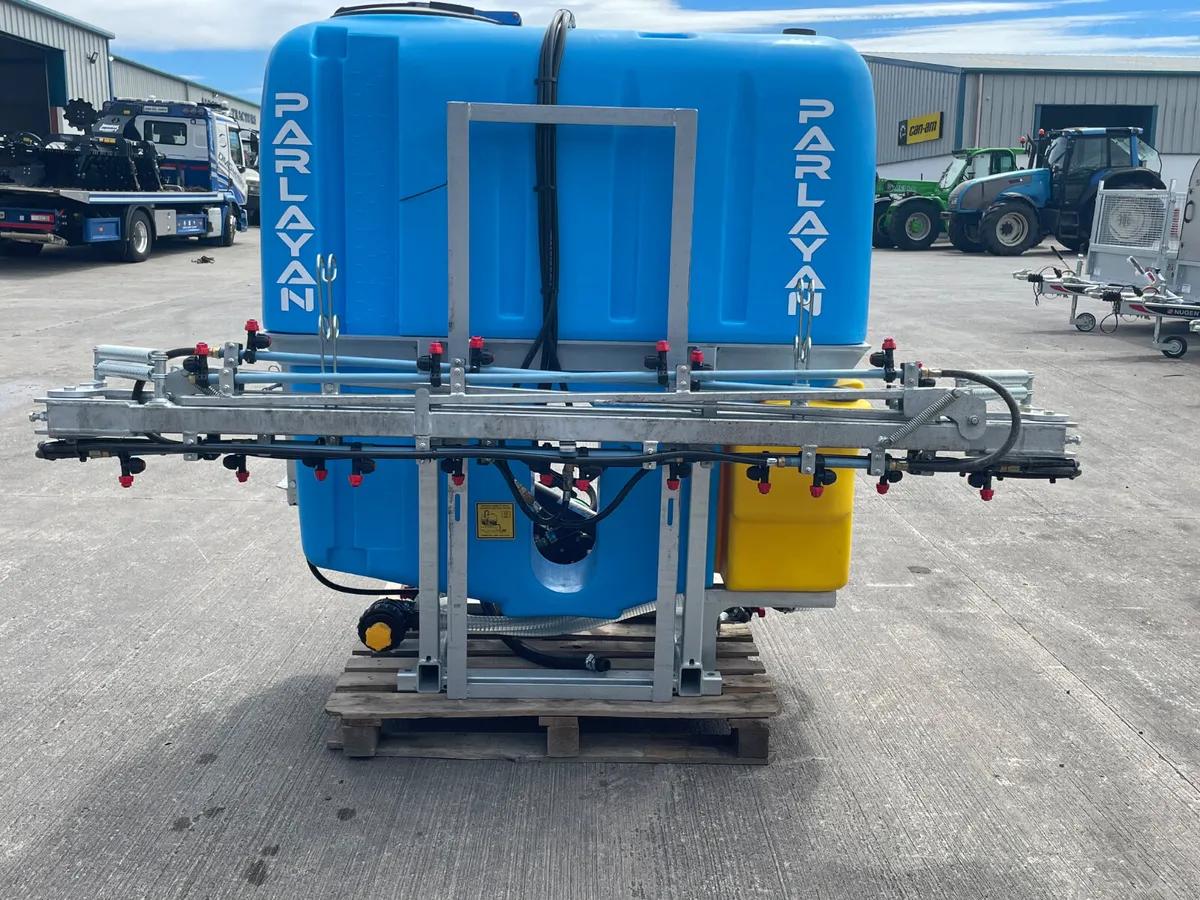 Parlayan 1000L Sprayer - Image 4