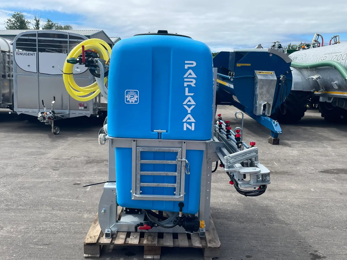 Parlayan 1000L Sprayer - Image 3