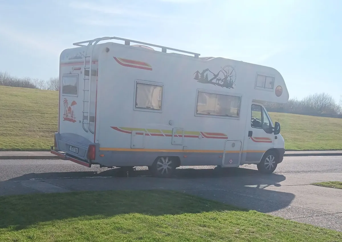 2005 Adria Adriatic Coral 630 DH 4 Berth RHD - Image 3