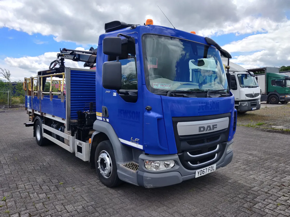 2017 DAF LF 210 Euro 6 4X2, 12 Ton Gross - Image 1