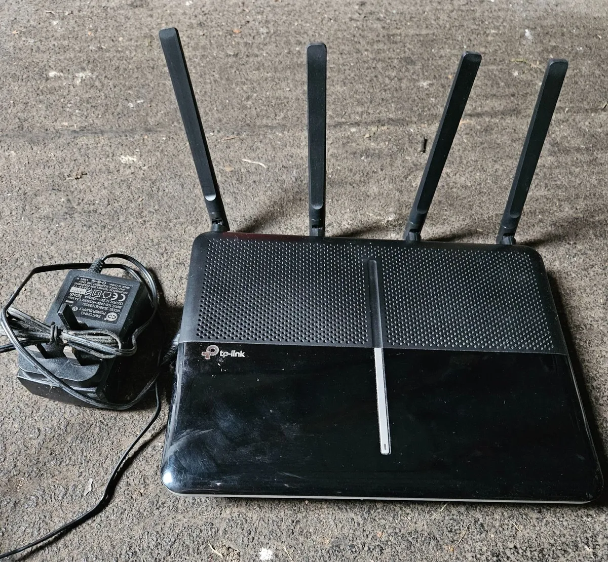 TP Link Modem - Image 4