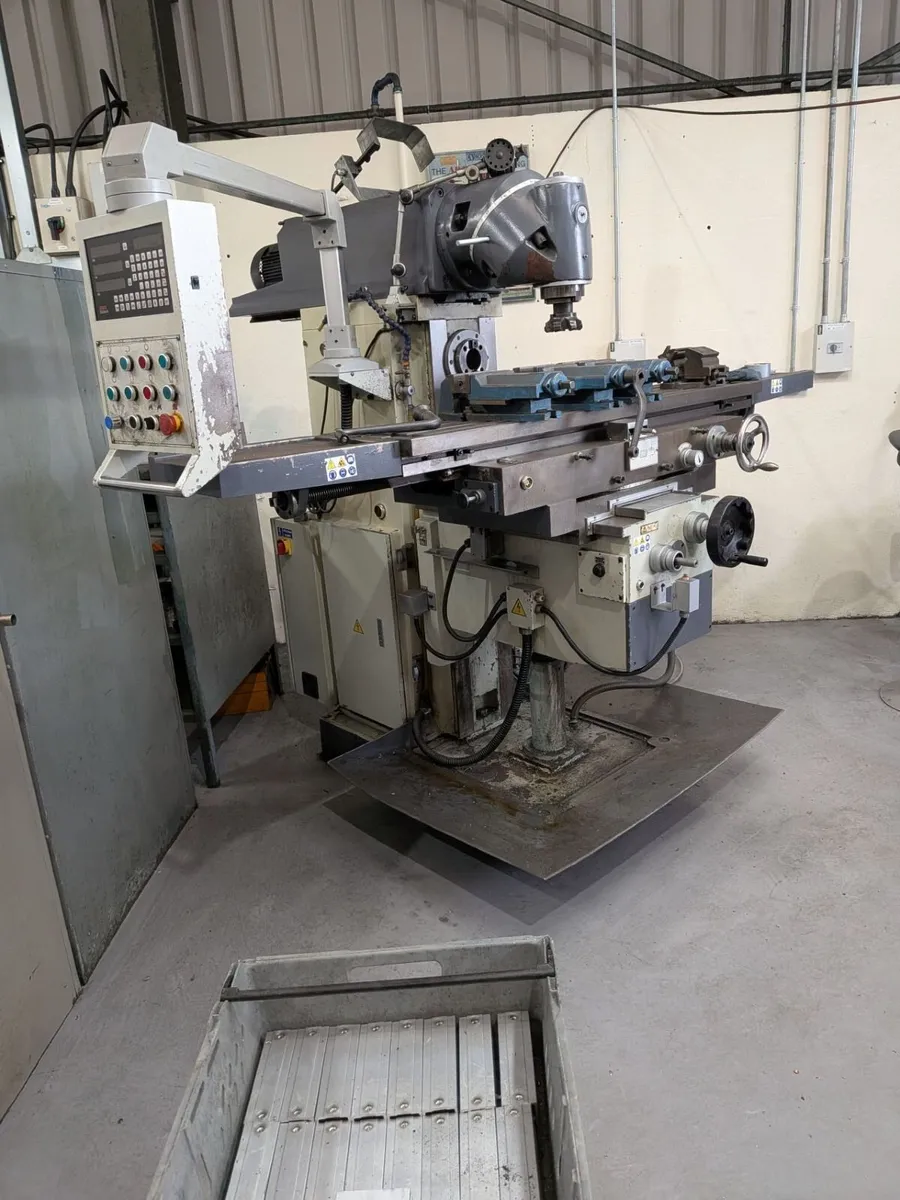 Milling machine - Heavy Duty