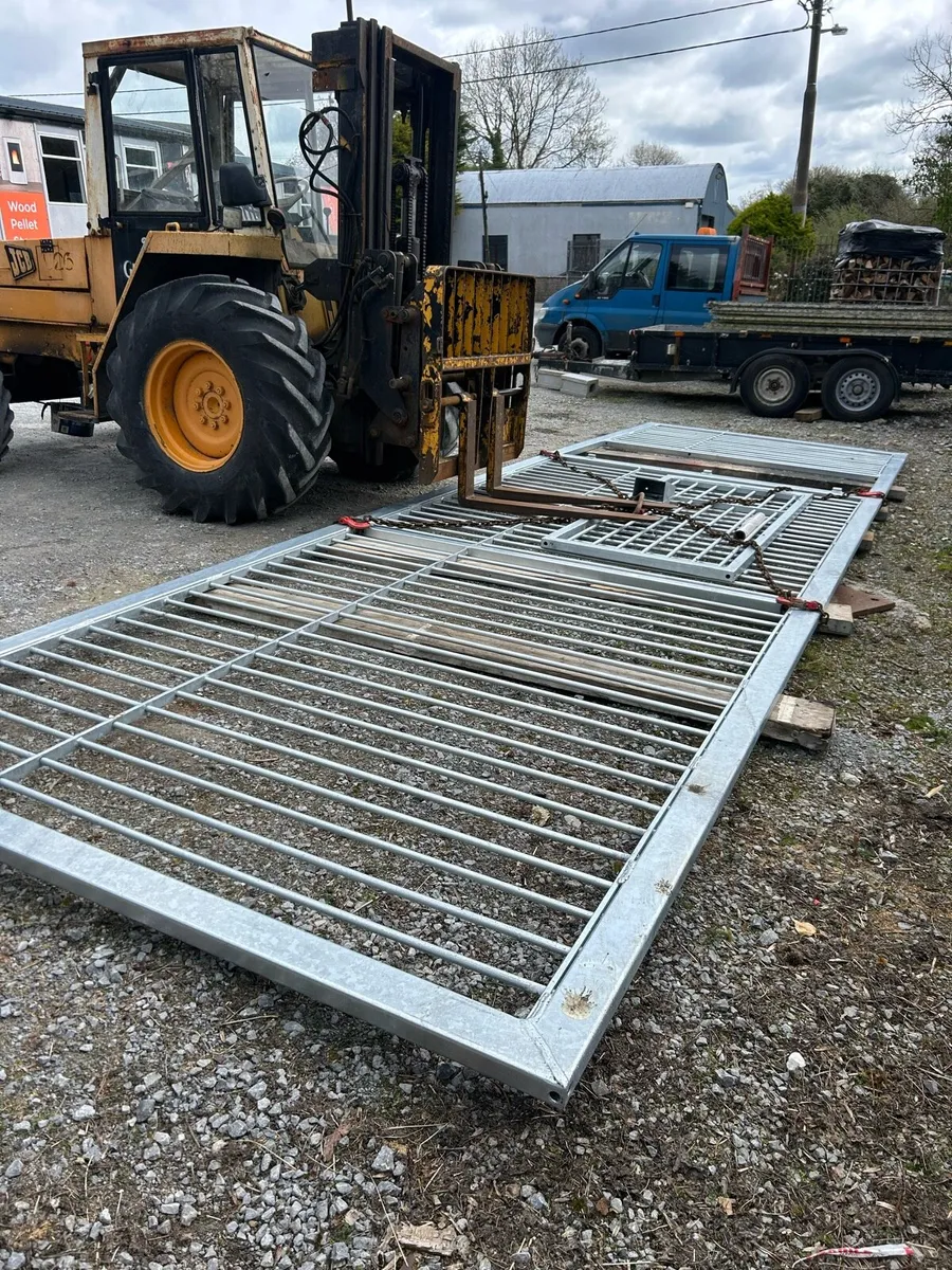 Galvanised Railings - Image 2