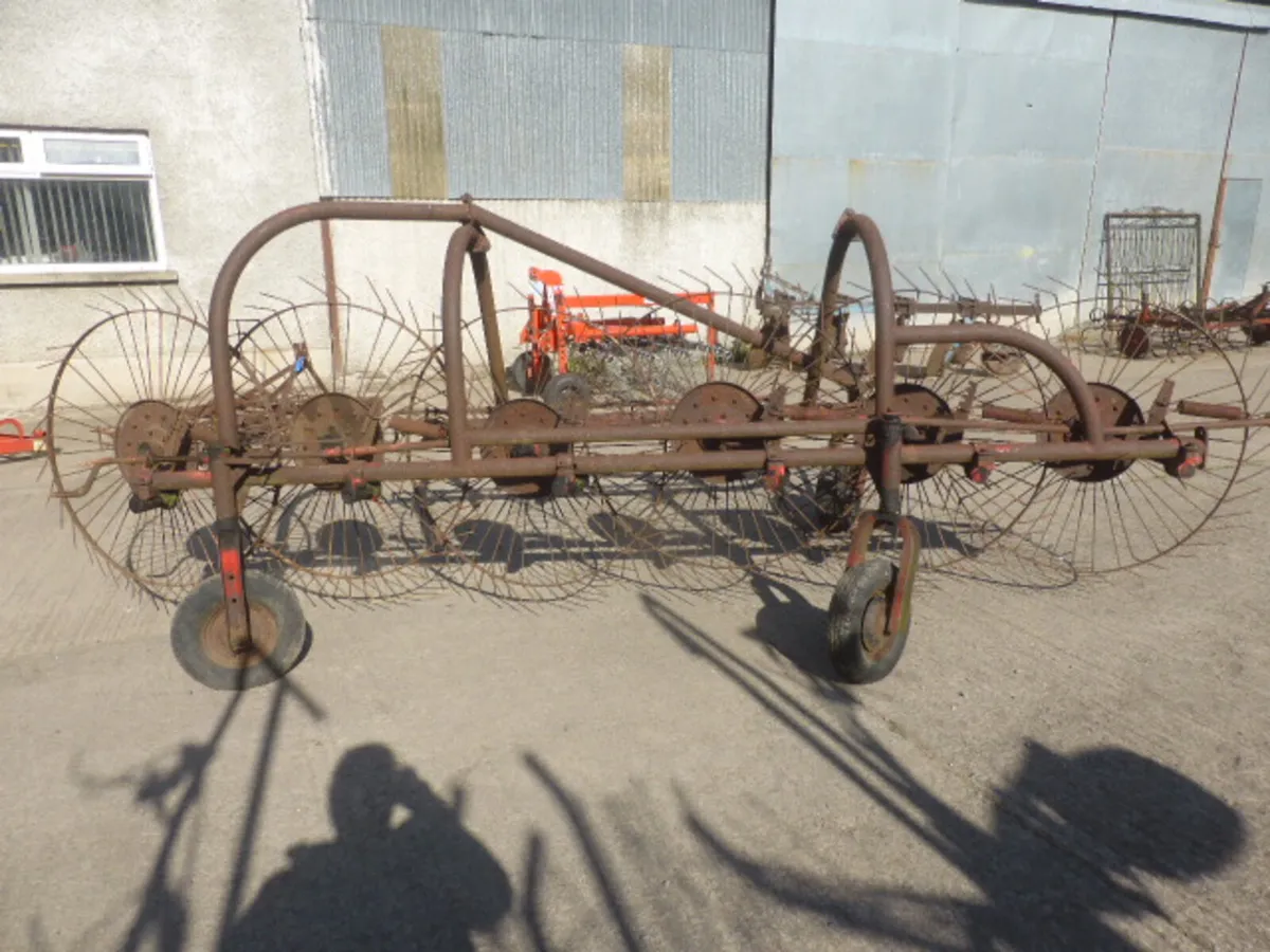 Vicon 6 Wheeled Trailed Acrobat - Image 4