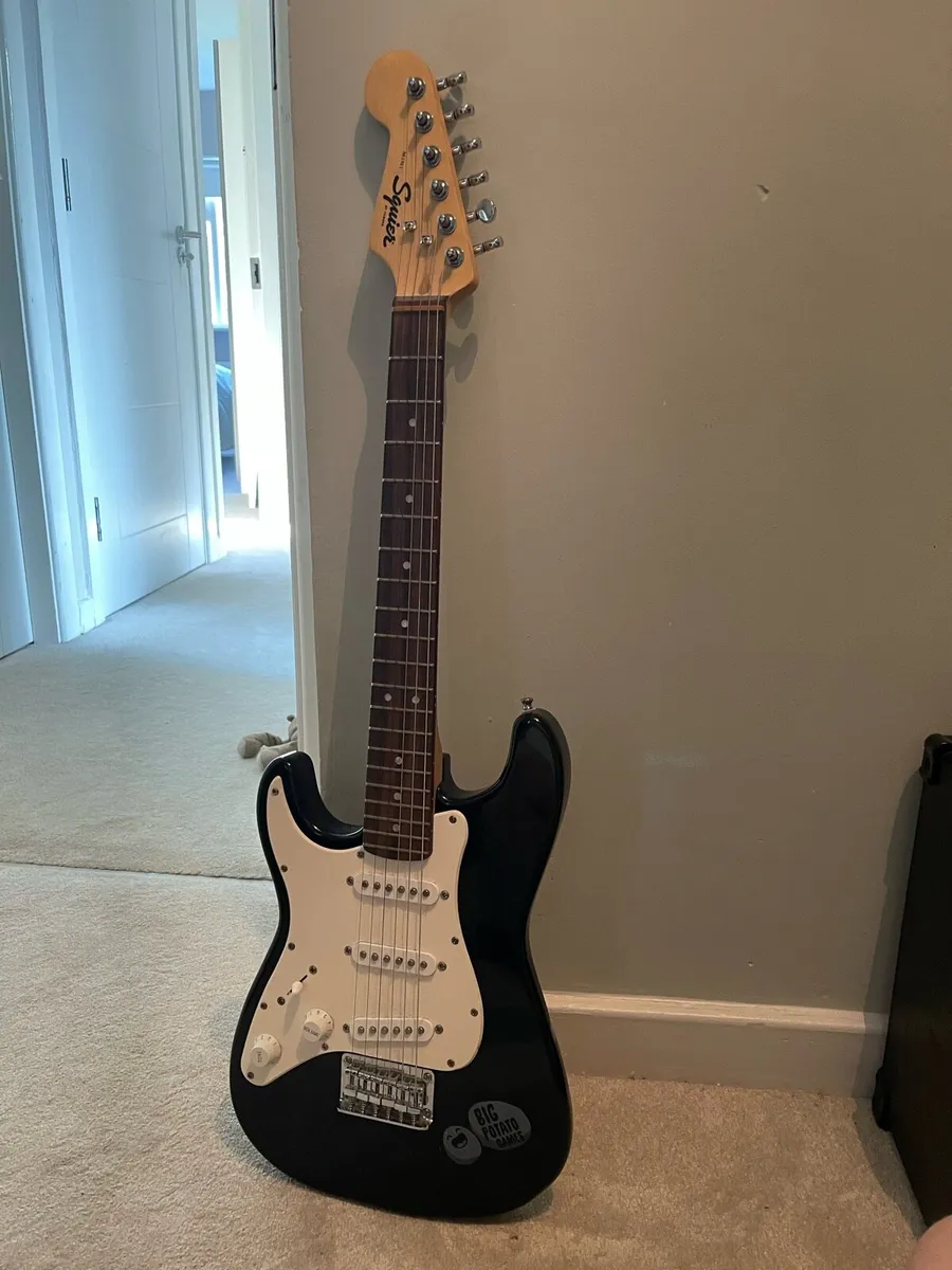 Guitar Left Hand Kids - Image 3