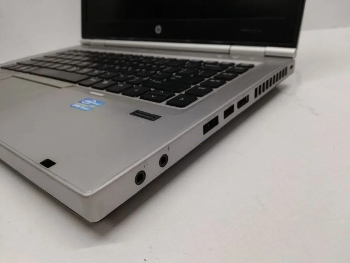Online Laptop Clearance Auction - Image 2