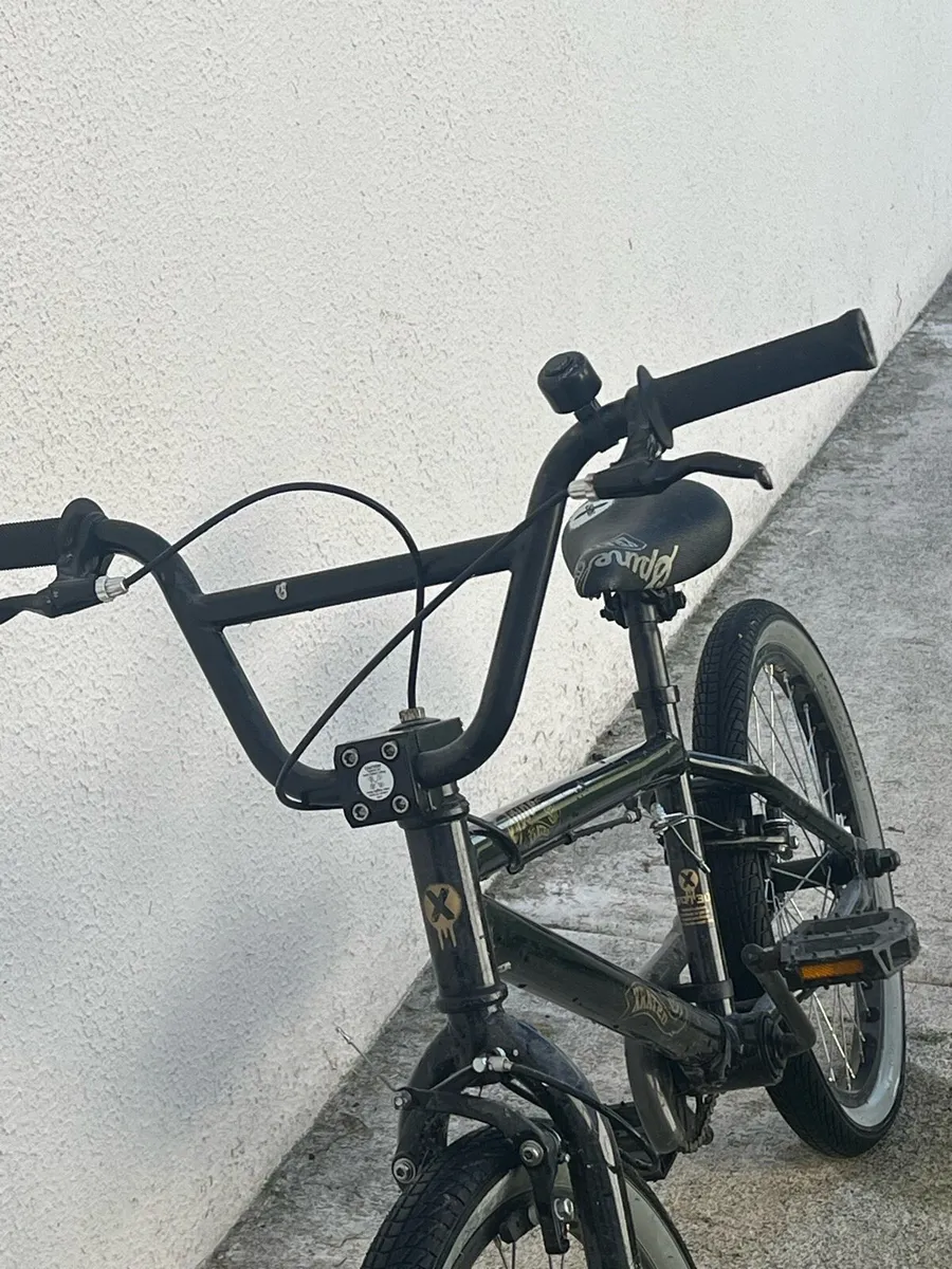 X rated Gold and black second hand BMX €80 - Image 3