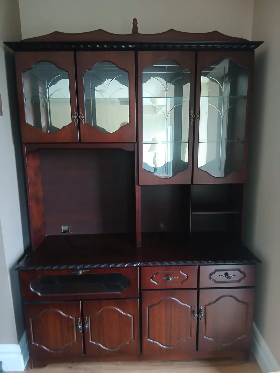 Tv unit