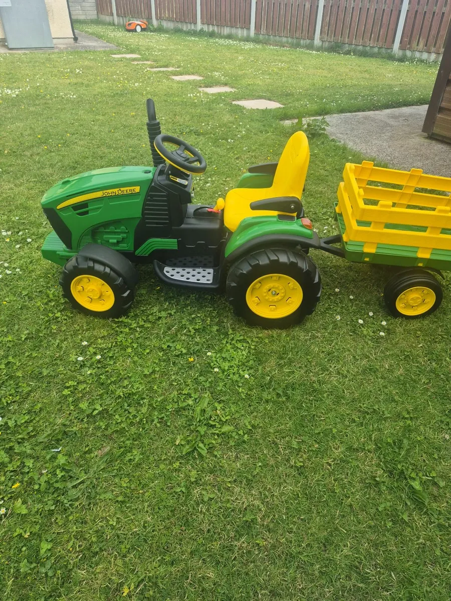 John deere kids electric tractor - Image 3
