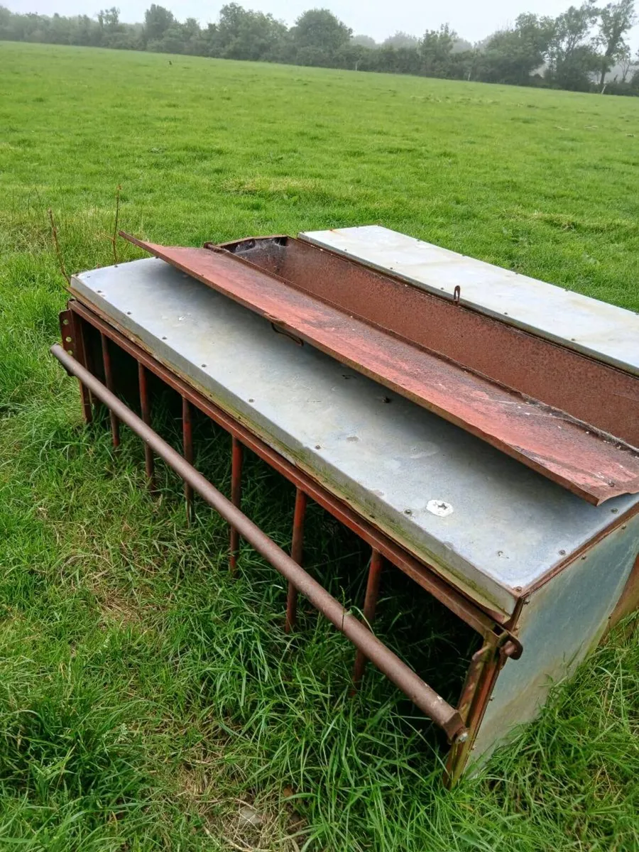 2 lamb creep feeders - Image 4