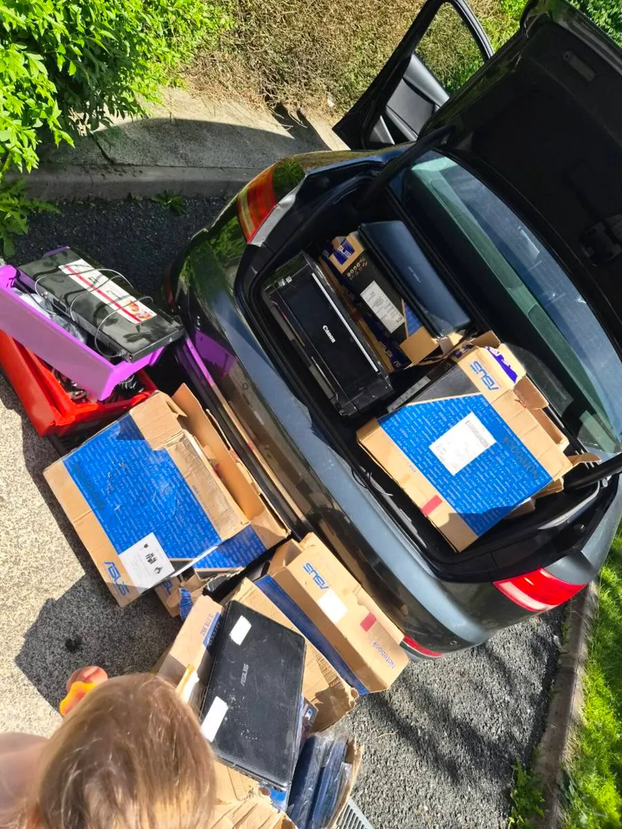 13 ASUS LAPTOPS JOBLOT WORKING PERFECTLY - Image 1