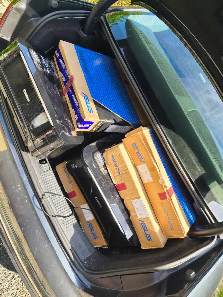 13 ASUS LAPTOPS JOBLOT WORKING PERFECTLY - Image 3