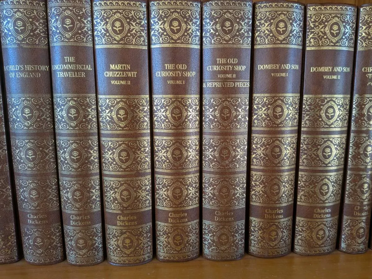 Charles dickens 2004 collector editions - Image 1
