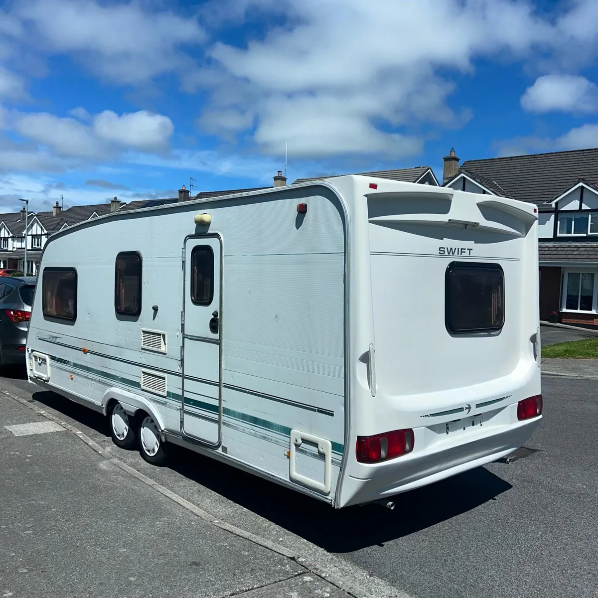 Swift conqueror 5-6 berth - Image 2