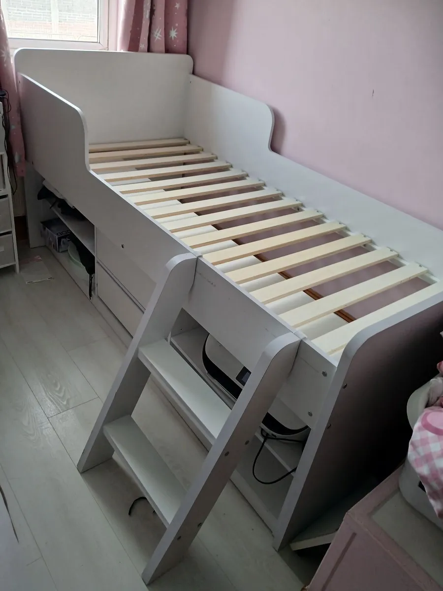 Kids beds - Image 1