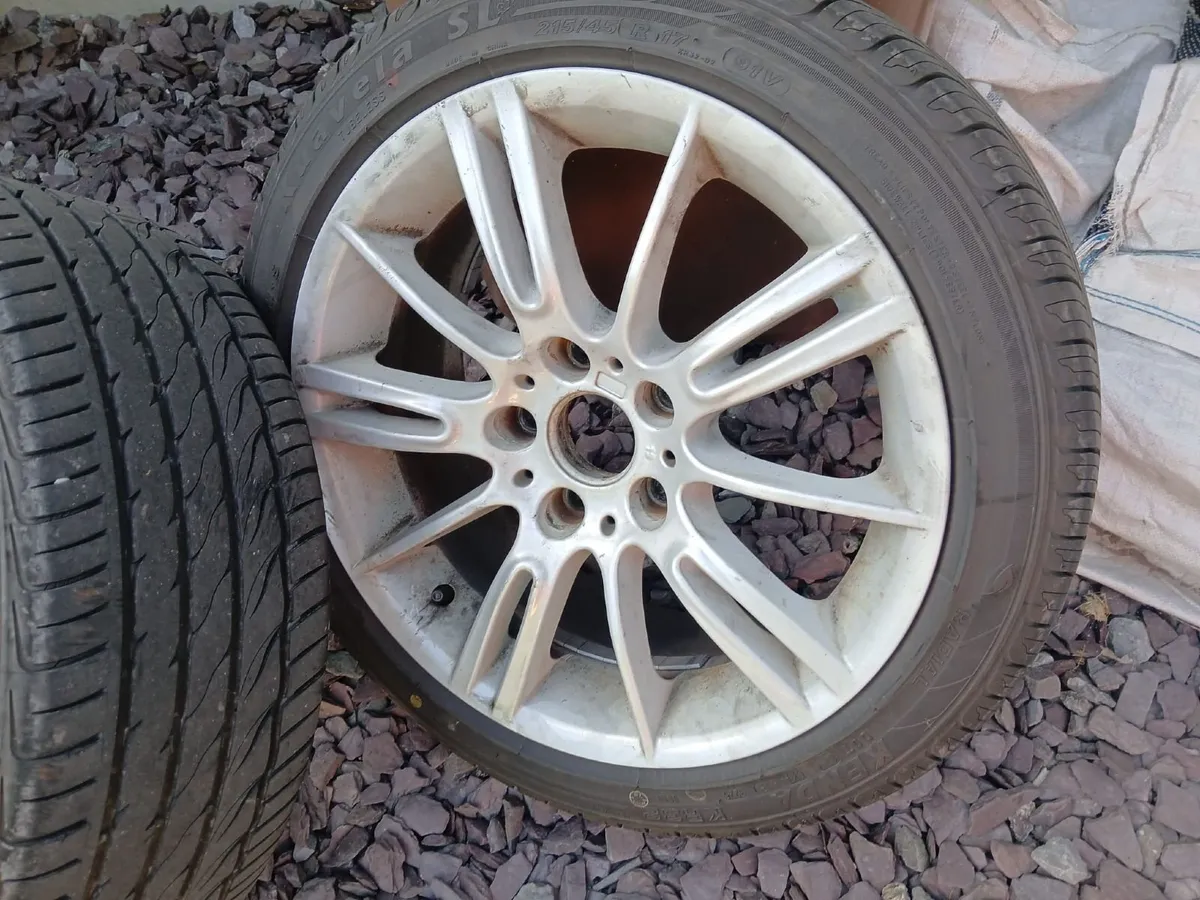 4 BMW Alloy Wheels – 17x7.5J ET35 – Good Tyres - Image 4