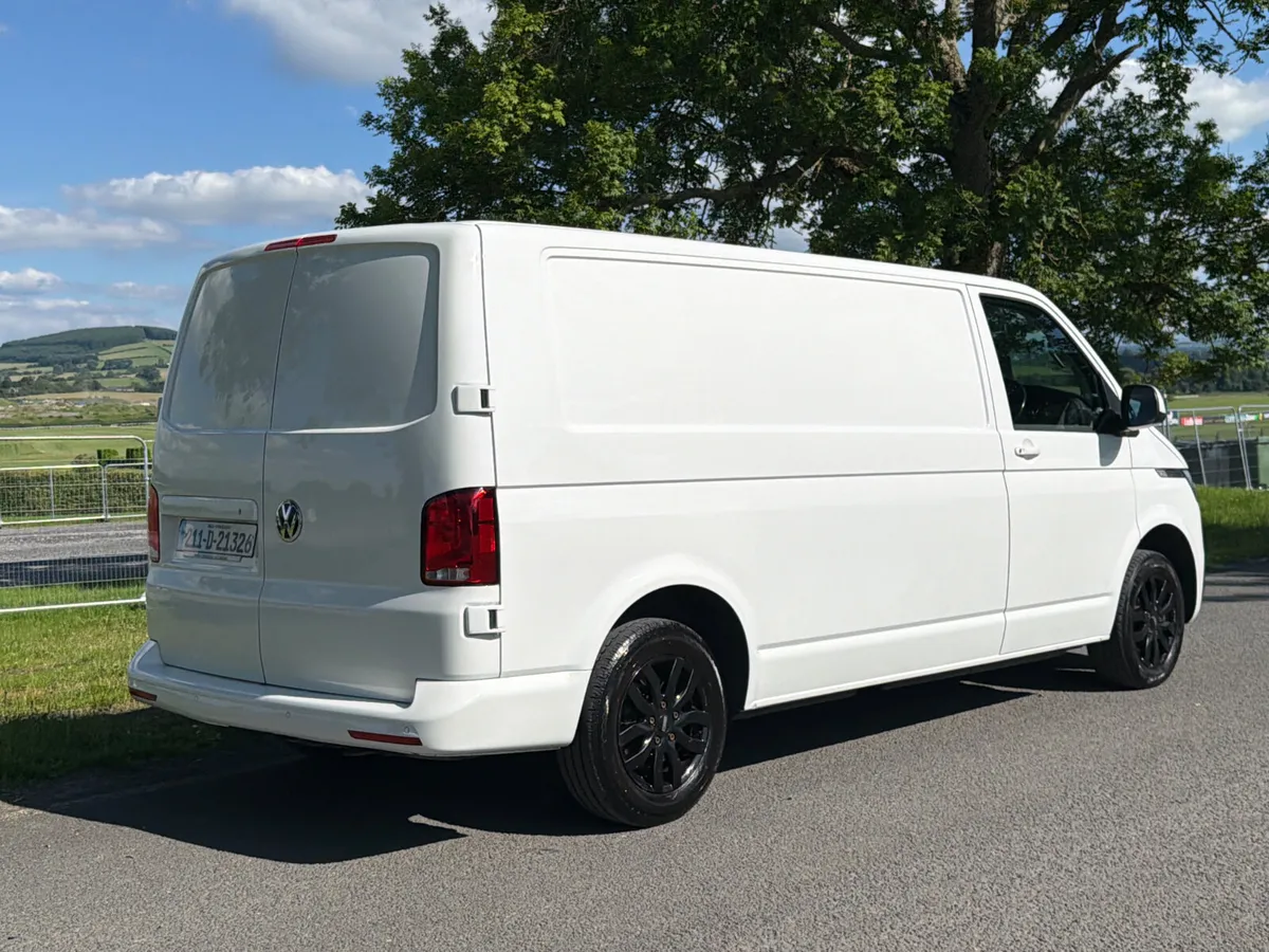 Volkswagen Transporter 2021 T6 28 PVL TDI - Image 4
