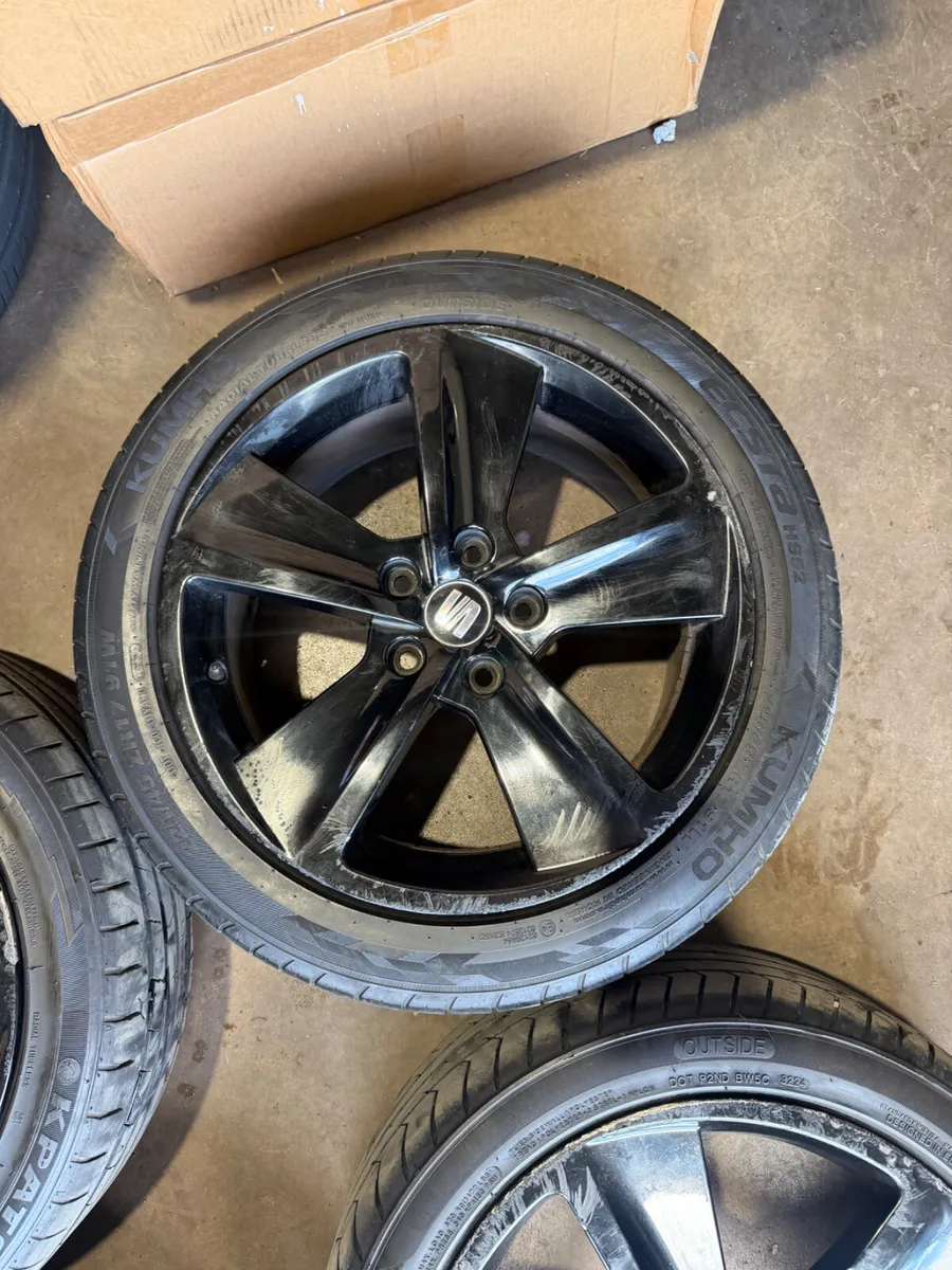 17inch seat Leon FR alloy wheels - Image 4