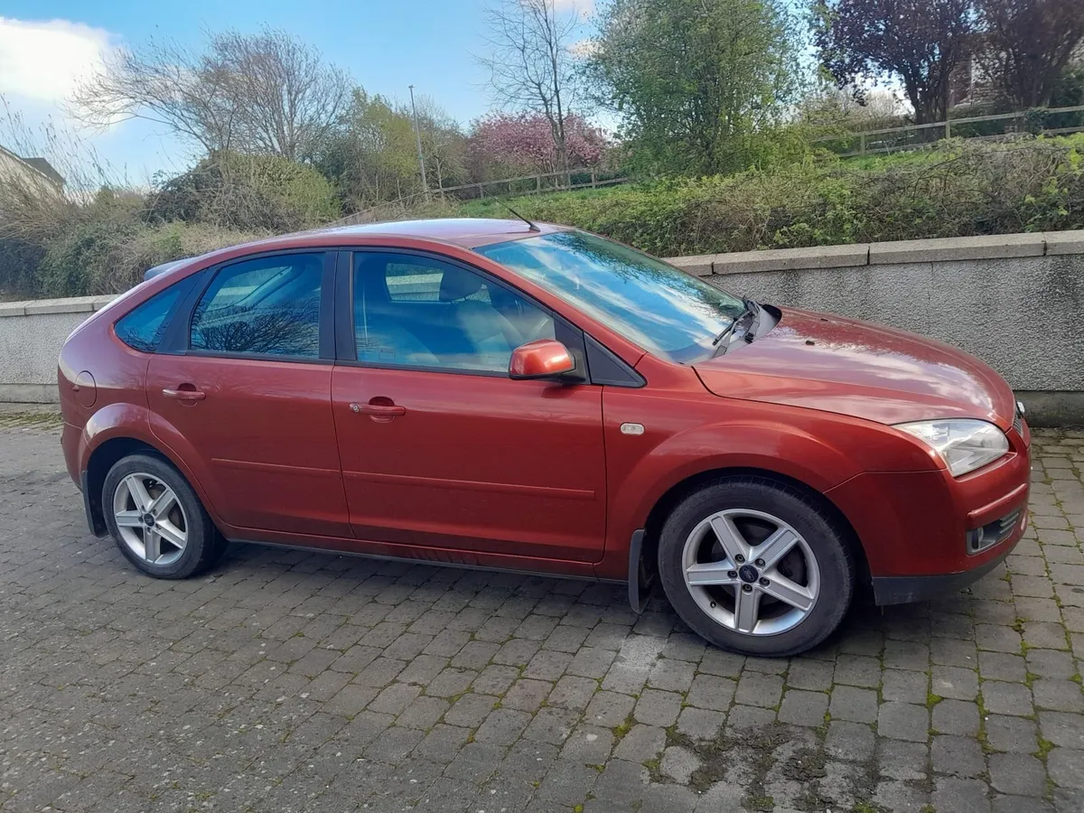 Ford Focus 2008 - Image 2
