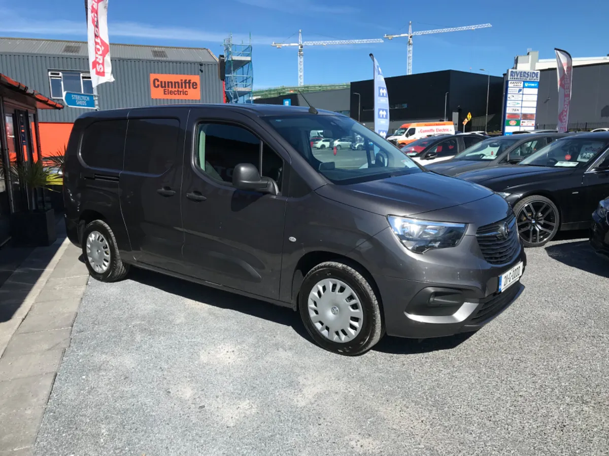 2021 Vauxhall Combo CrewCab - Image 3