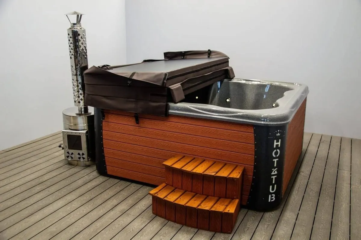Jaccuzis and Saunas - Image 2