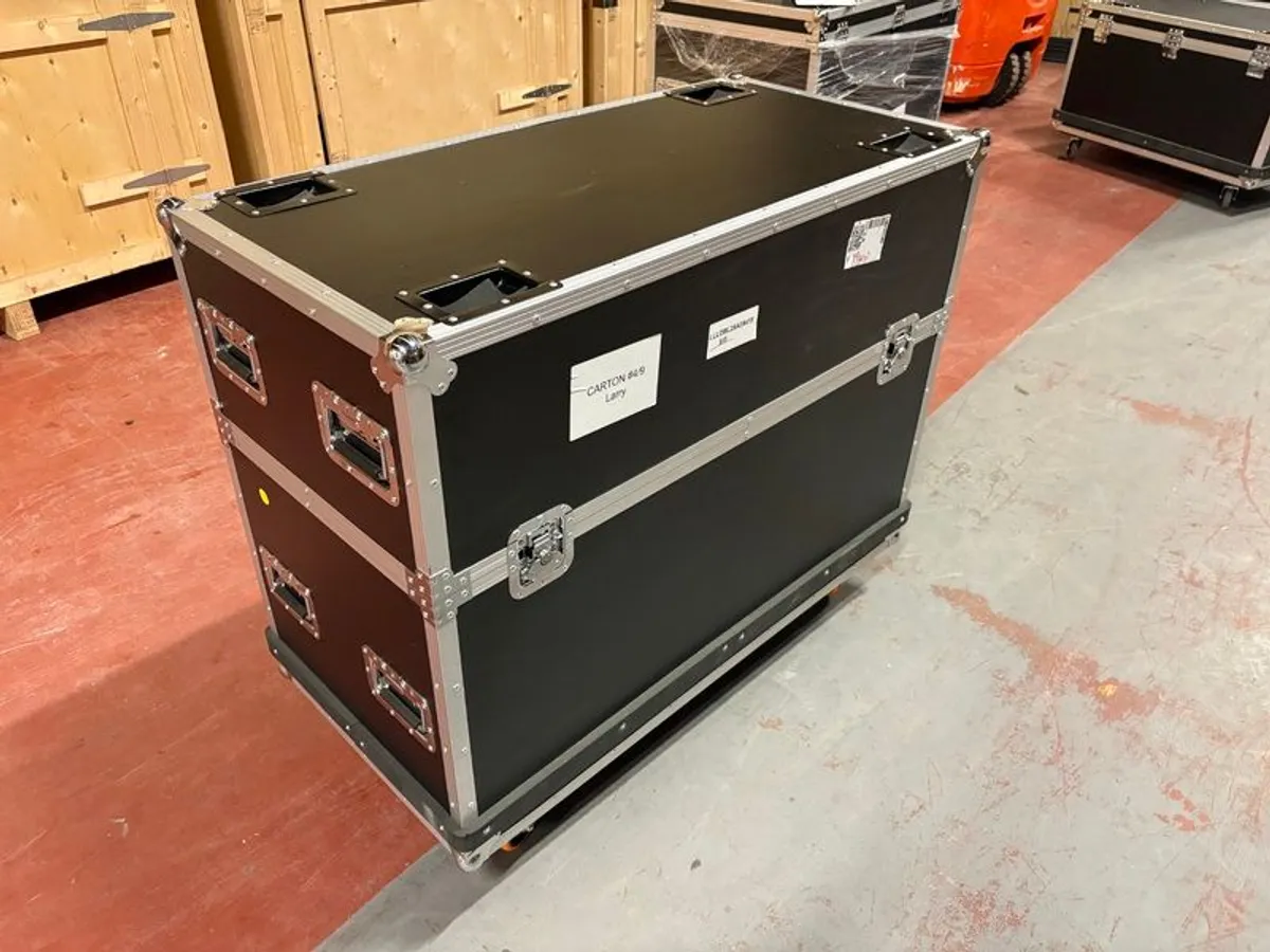Dual Slot Speaker Fligh Case ( Suits Up To 15" ) - Image 2