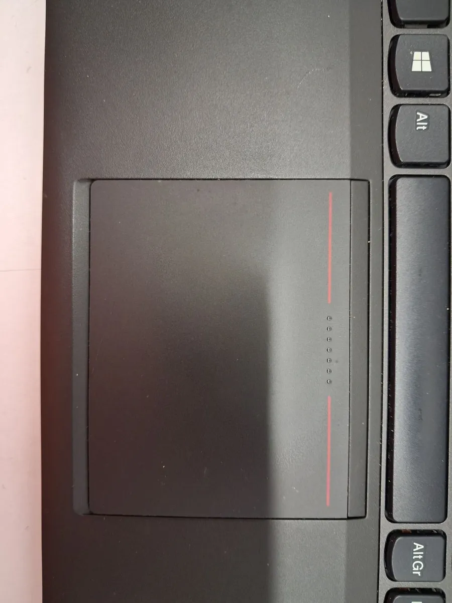Online Laptop Clearance Auction - Image 3