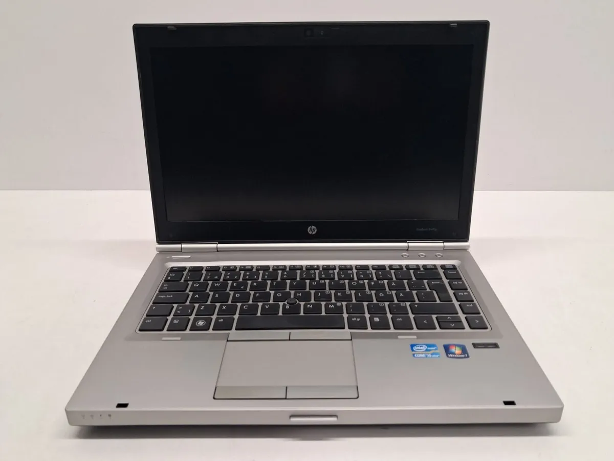 Online Laptop Clearance Auction - Image 1
