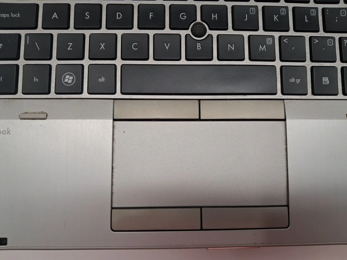 Online Laptop Clearance Auction - Image 4
